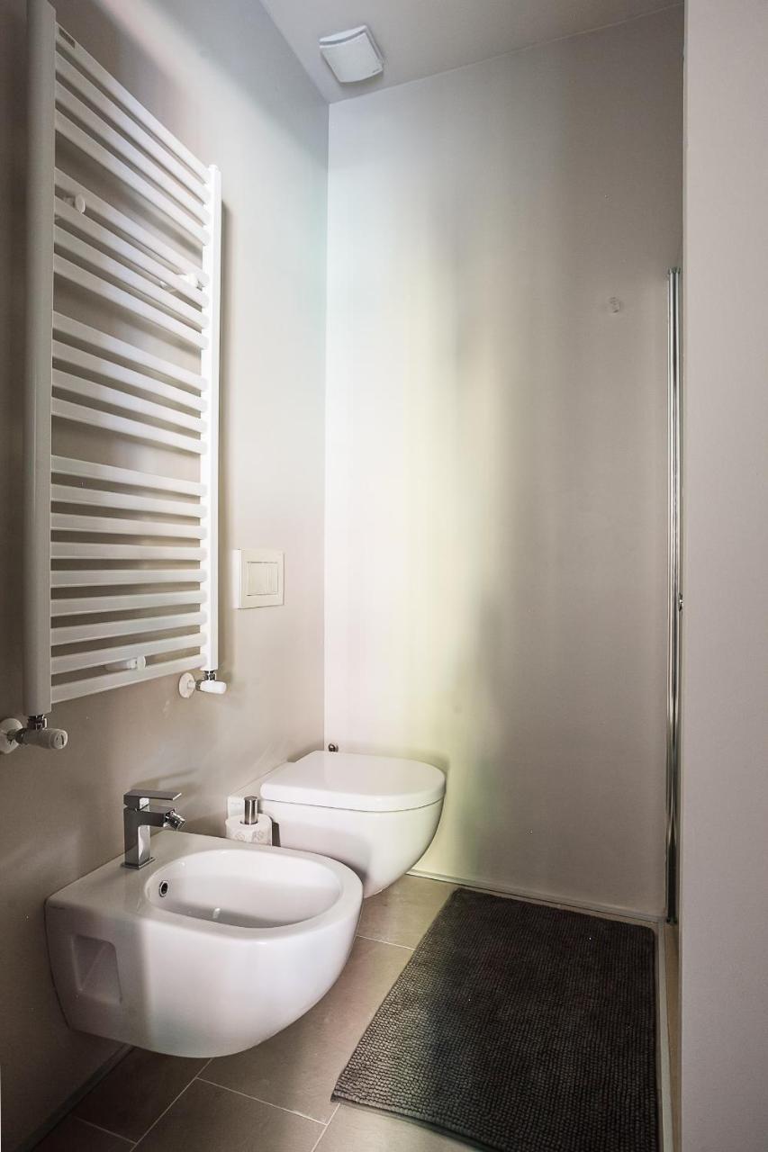 Residence Rizzoli-Suites Apartments Болонья Экстерьер фото