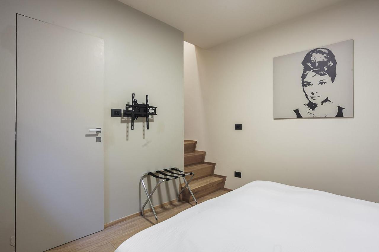 Residence Rizzoli-Suites Apartments Болонья Экстерьер фото